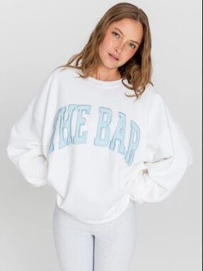 The Bar Varsity Patch Sweatshirt in White/Light Blue XL